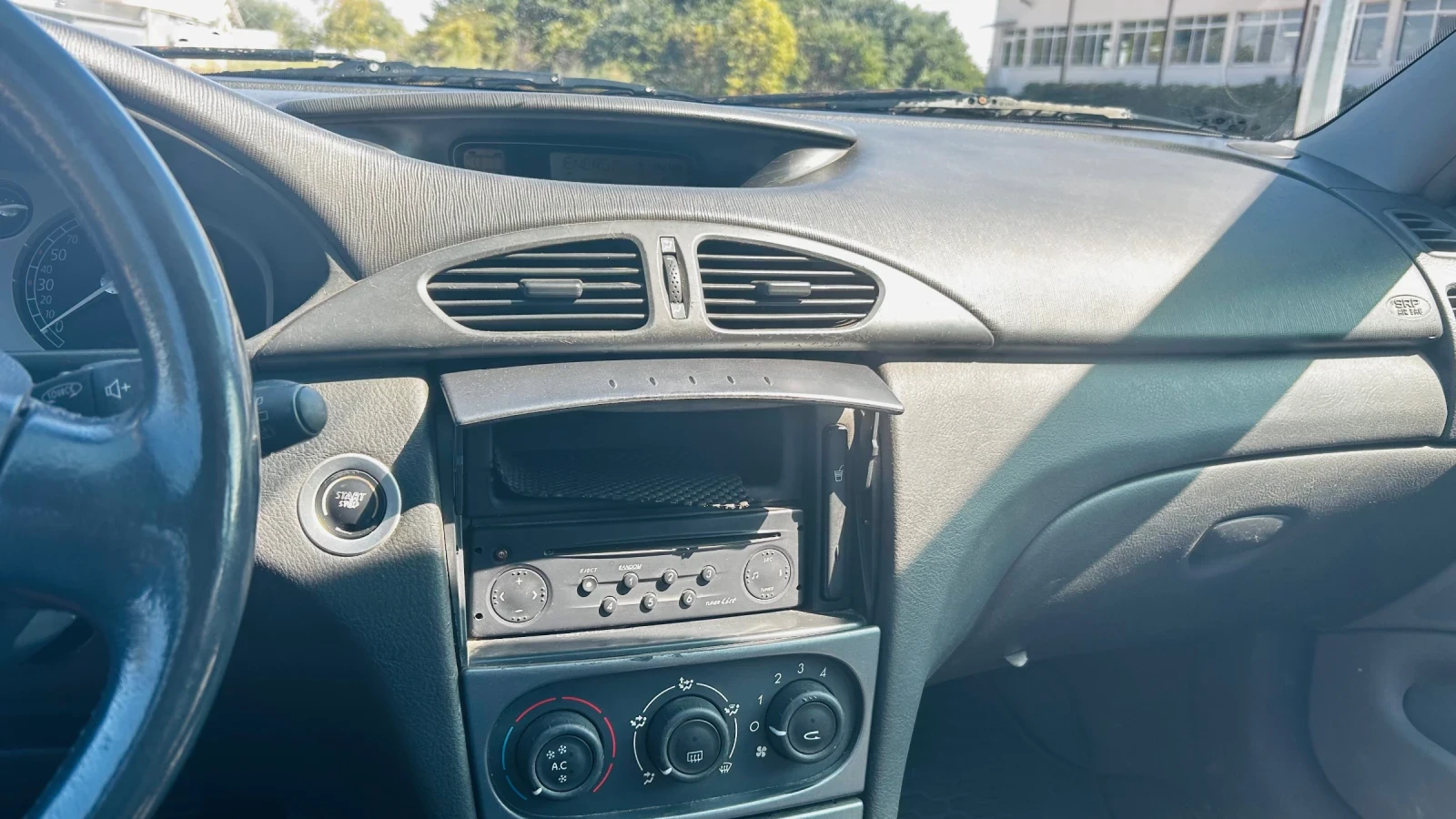 Renault Laguna Хечбек, снимка 5 - Автомобили и джипове - 56008283