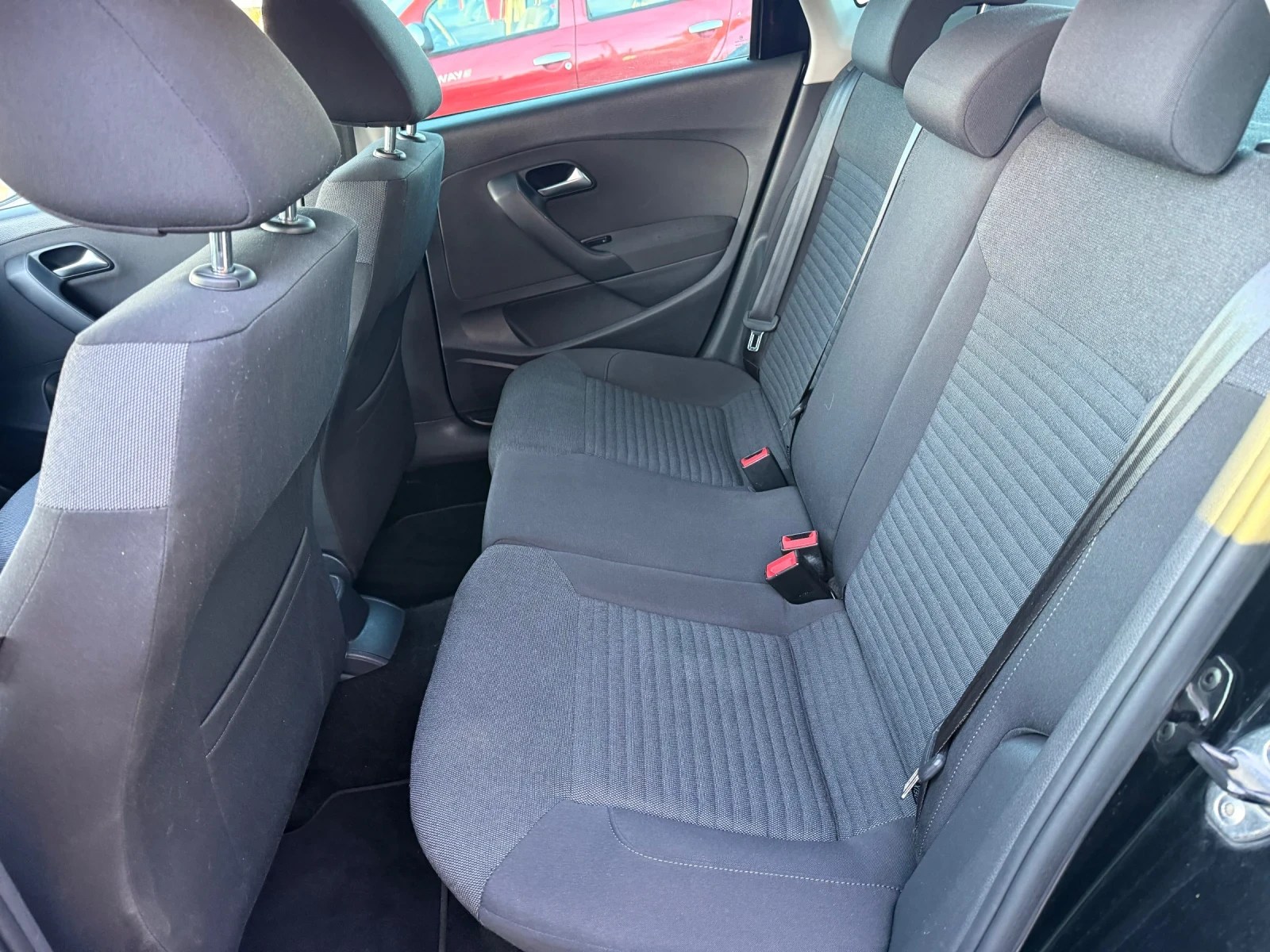 VW Polo 1.2BENZIN* EURO5* ДВА КЛЮЧА* СЕРВ.КНИЖКА, снимка 11 - Автомобили и джипове - 56267425