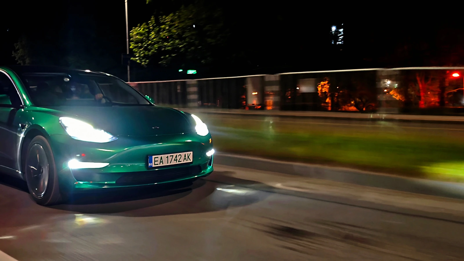 Tesla Model 3 Dual Motor, снимка 7 - Автомобили и джипове - 56582648