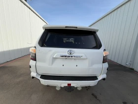 Toyota 4runner 4.0* V6* ЕДИН* СОБСТВЕНИК* ПОДГРЕВ* КАМЕРА* КЕЙЛЕС, снимка 8