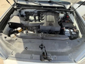 Toyota 4runner 4.0* V6* ЕДИН* СОБСТВЕНИК* ПОДГРЕВ* КАМЕРА* КЕЙЛЕС, снимка 17