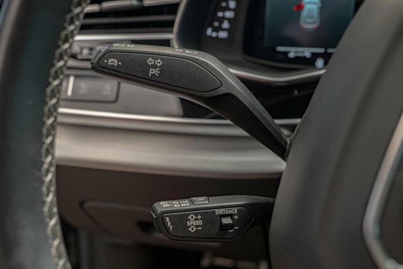 Audi SQ8 4.0TFSI/Bang&Olufsen/HD Matrix Led/Distronik/Панор, снимка 11 - Автомобили и джипове - 51646138