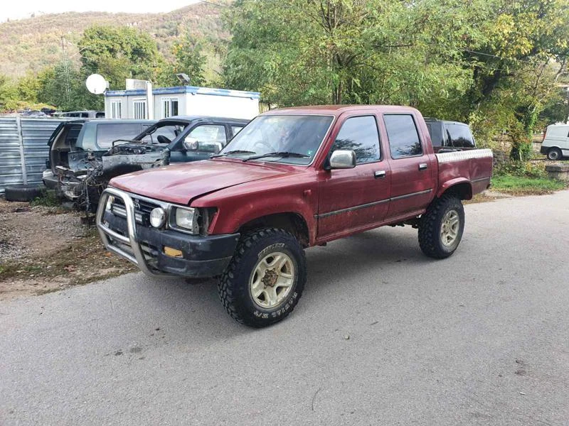 Toyota Hilux, снимка 1 - Автомобили и джипове - 46834492