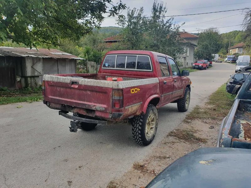 Toyota Hilux, снимка 3 - Автомобили и джипове - 46834492