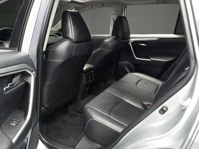 Toyota Rav4 2.5 2Wd, снимка 11 - Автомобили и джипове - 56130993