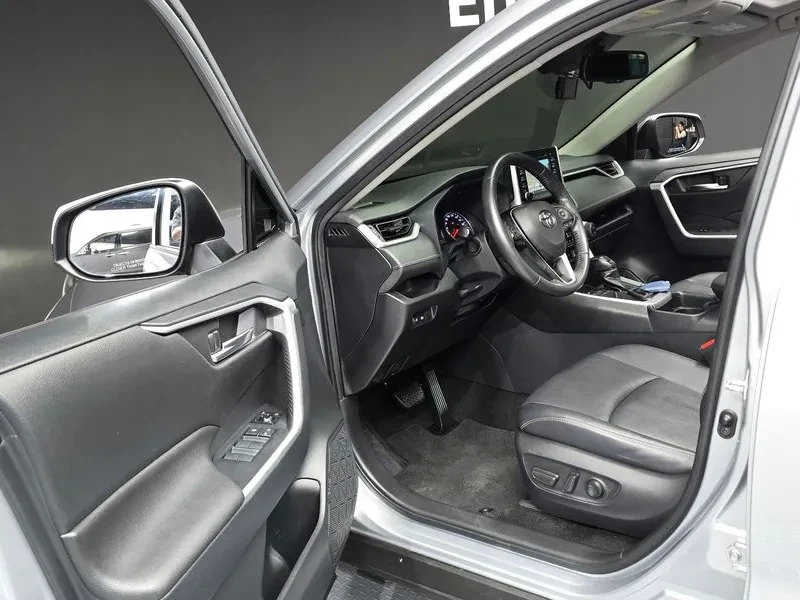 Toyota Rav4 2.5 2Wd, снимка 10 - Автомобили и джипове - 56130993