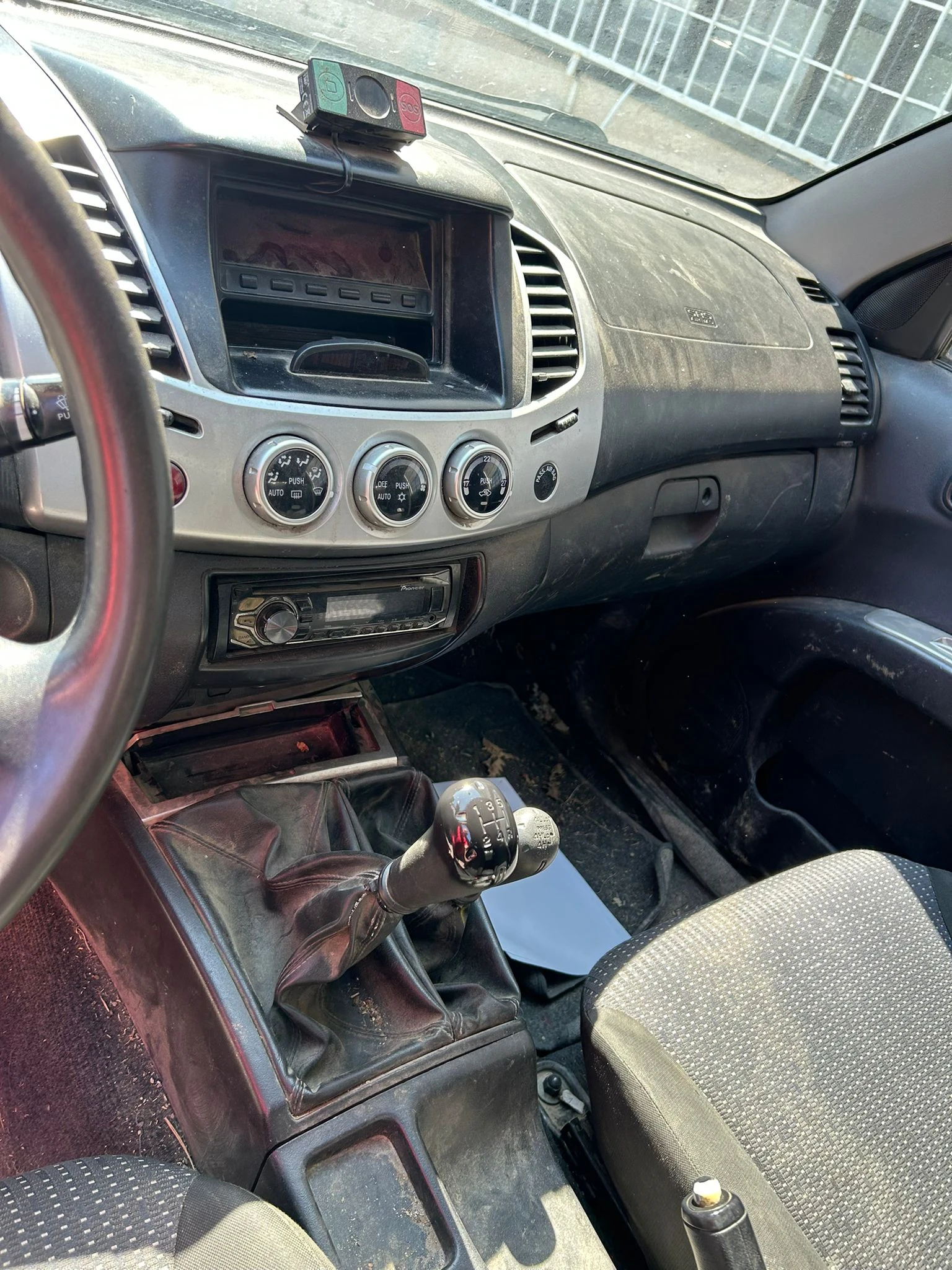 Mitsubishi L200 2.4D ITALIA - изображение 10