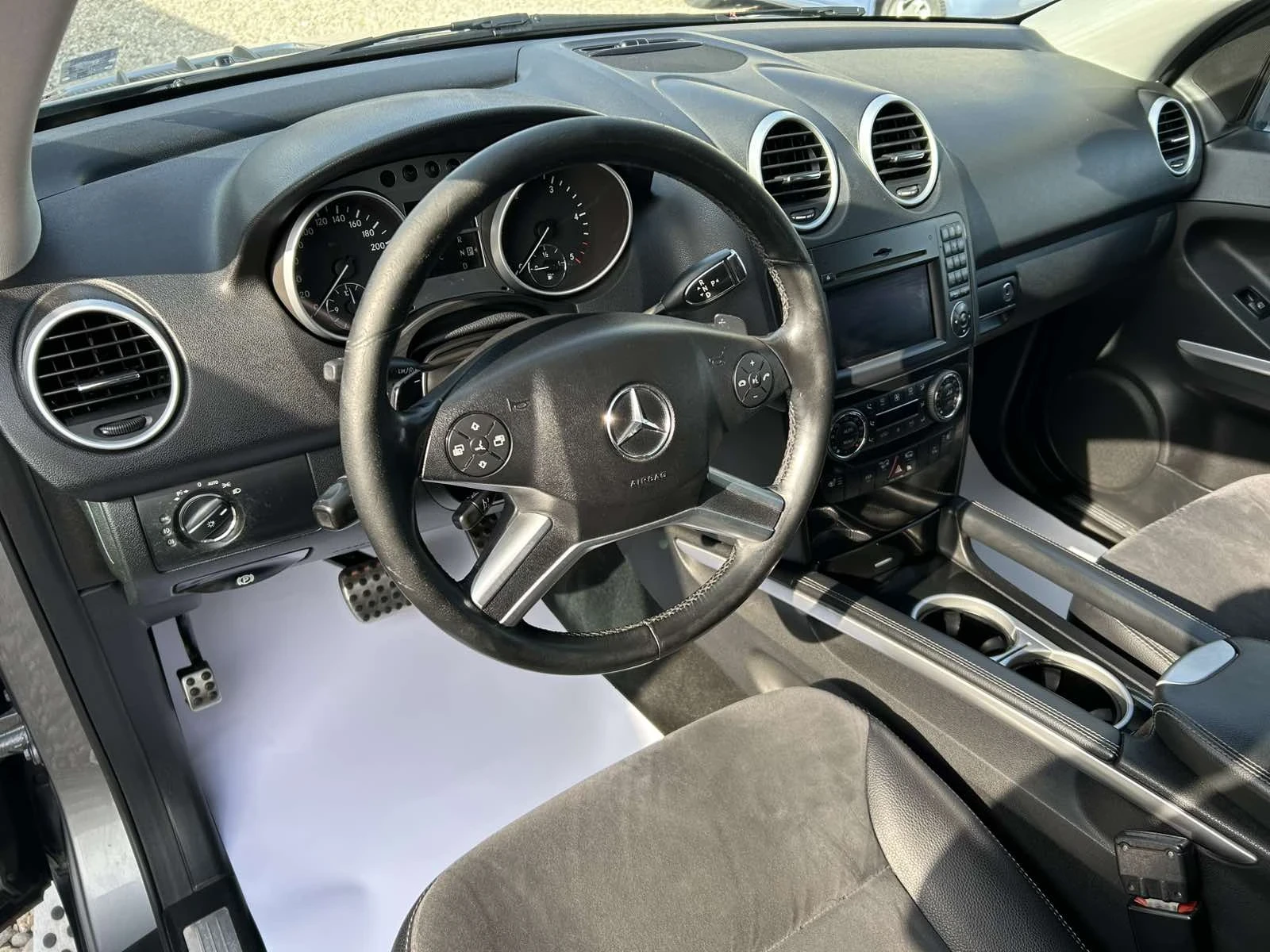 Mercedes-Benz ML 350, снимка 9 - Автомобили и джипове - 53730906