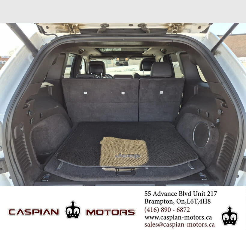 Jeep Grand cherokee SUMMIT| 5.7 V8 HEMI| DISTRONIK| ВЪЗДУХ| ОБДУХ| DIS, снимка 17 - Автомобили и джипове - 53810416