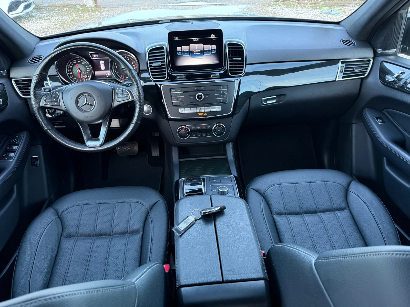 Mercedes-Benz GLE 350, снимка 12 - Автомобили и джипове - 54024910