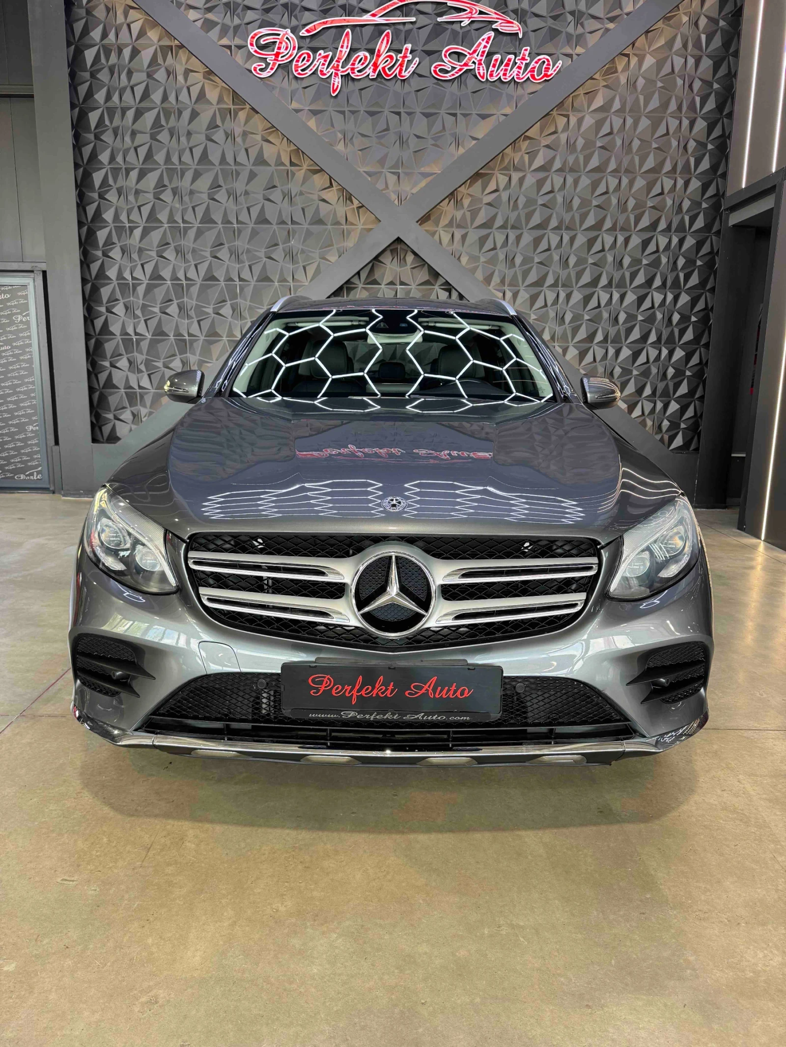 Mercedes-Benz GLC 250 4 MATIC * AMG * КАМЕРА * , снимка 2 - Автомобили и джипове - 54543895
