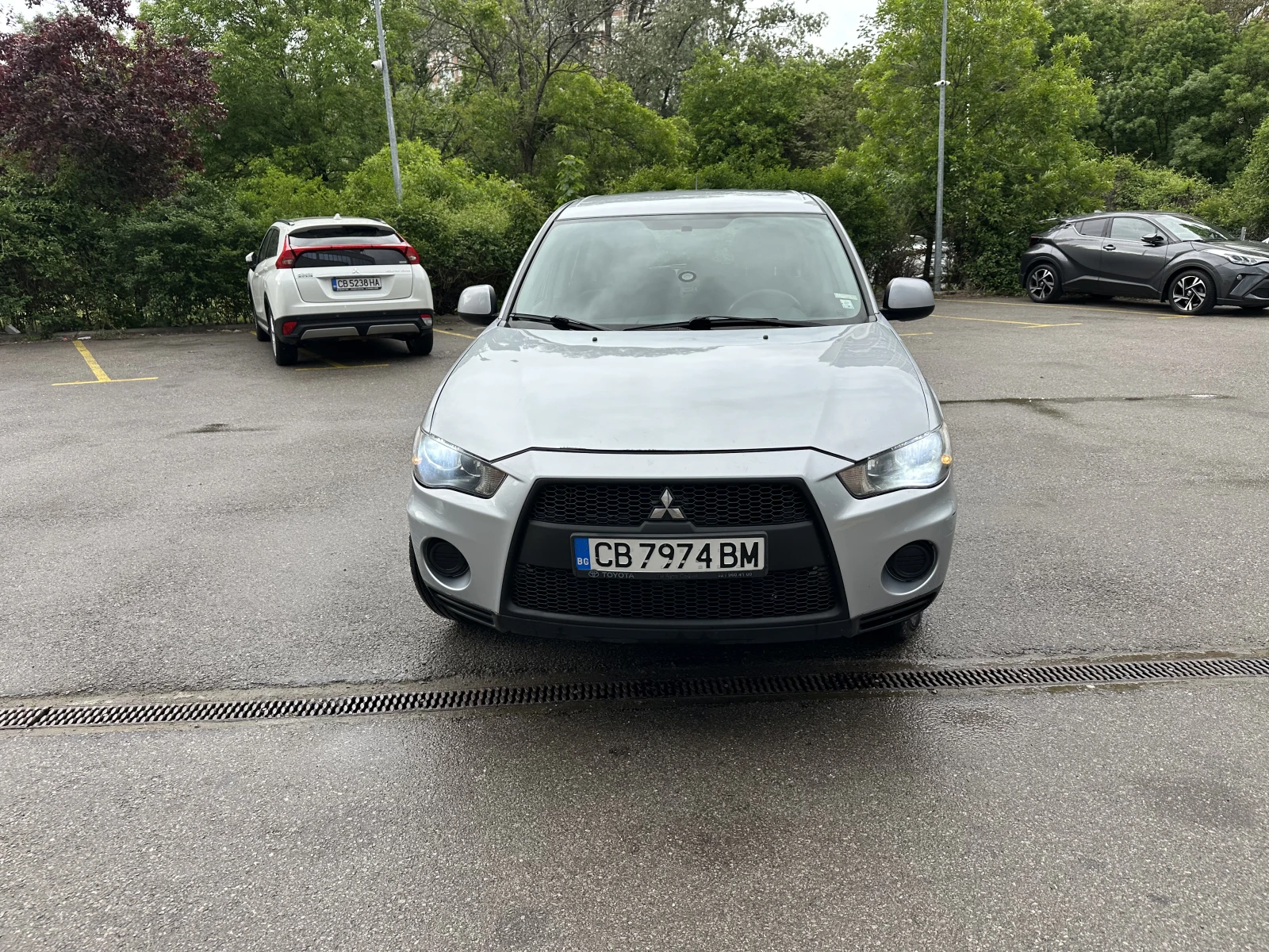 Mitsubishi Outlander, снимка 3 - Автомобили и джипове - 54581762