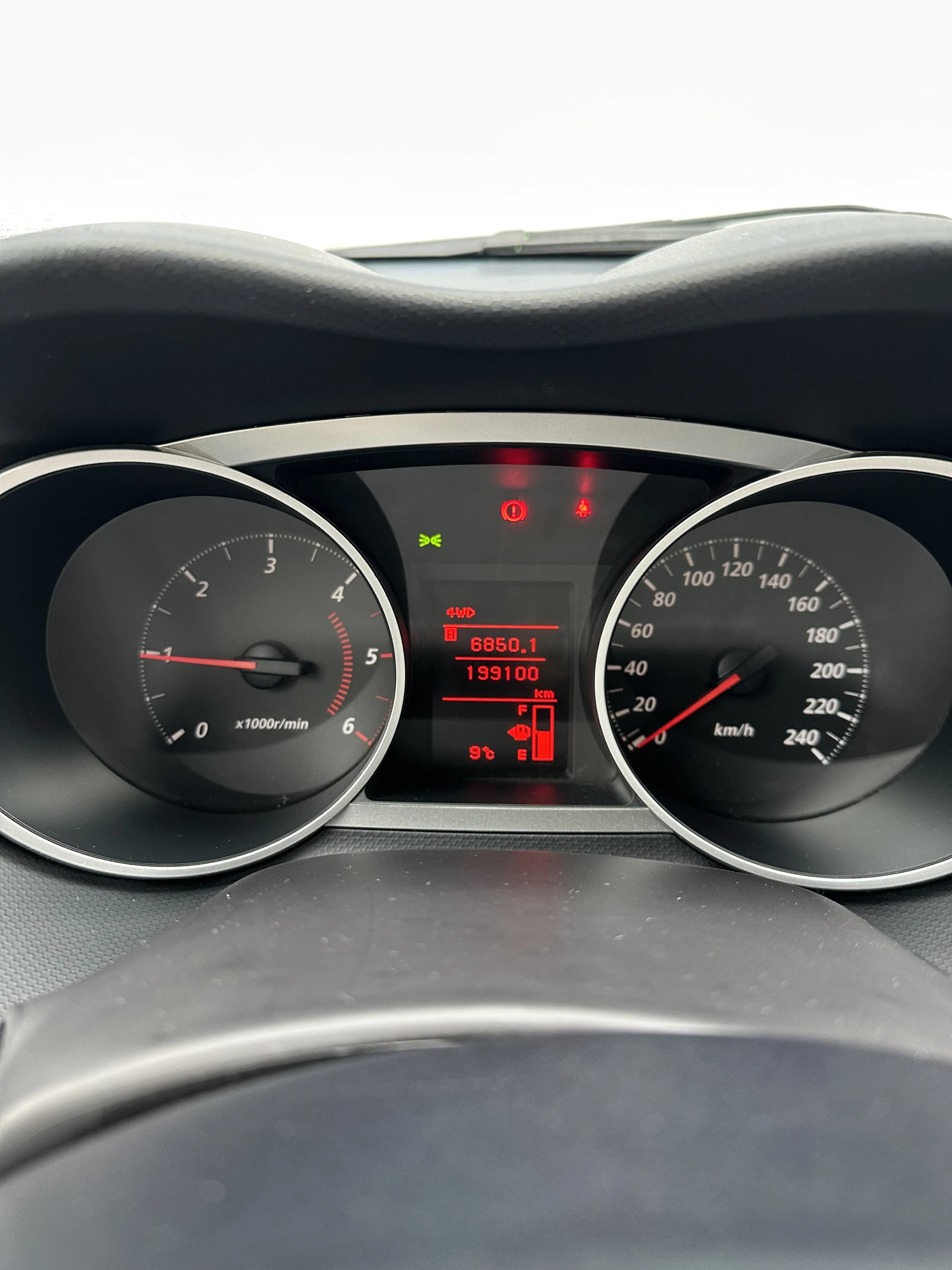 Mitsubishi Outlander, снимка 5 - Автомобили и джипове - 54581762