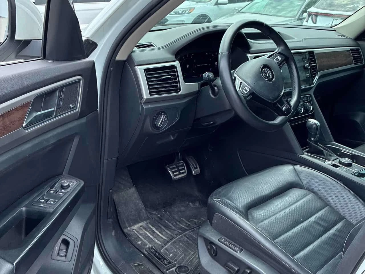VW Atlas * Execline * CARFAX * БЕЗ ПЪРВОНАЧАЛНА ВНОСКА, снимка 5 - Автомобили и джипове - 54840754