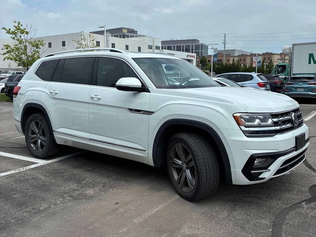 VW Atlas * Execline * CARFAX * БЕЗ ПЪРВОНАЧАЛНА ВНОСКА, снимка 3 - Автомобили и джипове - 54840754