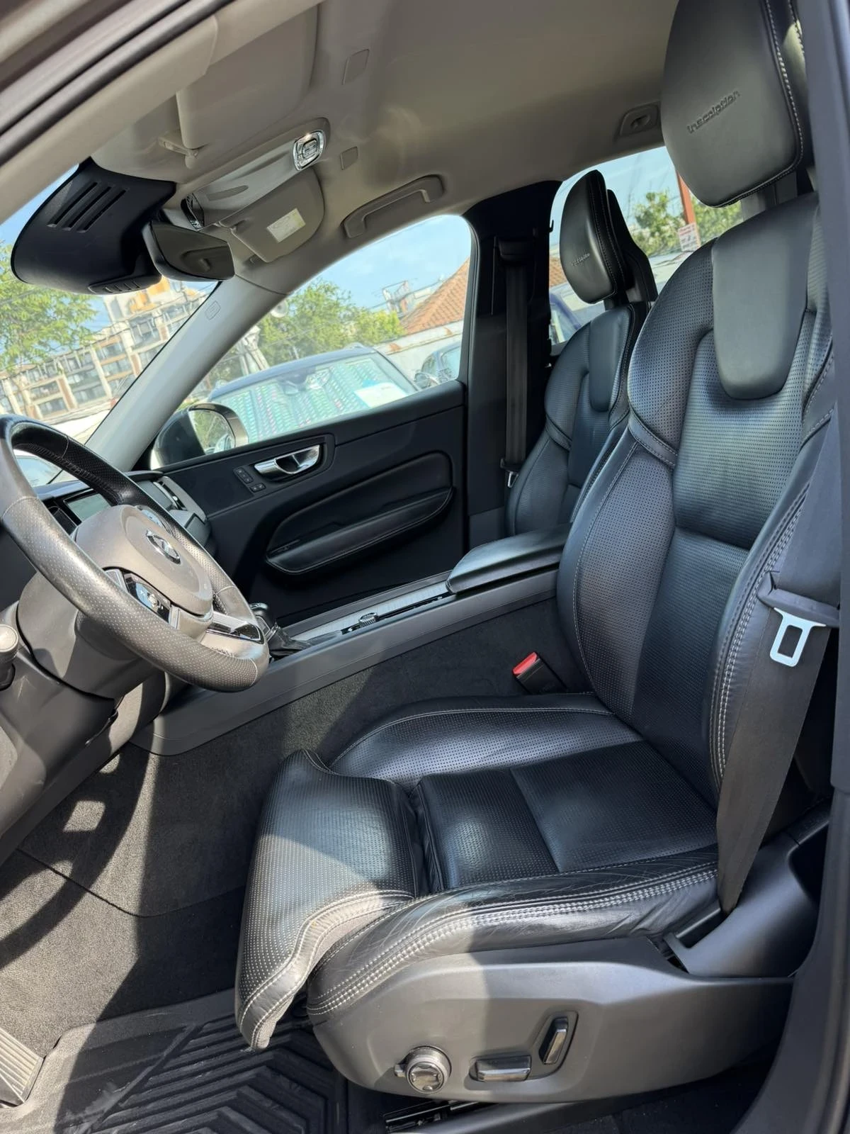 Volvo XC60 2.0 B5 INSCRIPTION 100%РЕАЛНИ КМ ОТ ВОЛВО ВИДЕО ЛИ, снимка 15 - Автомобили и джипове - 54986788