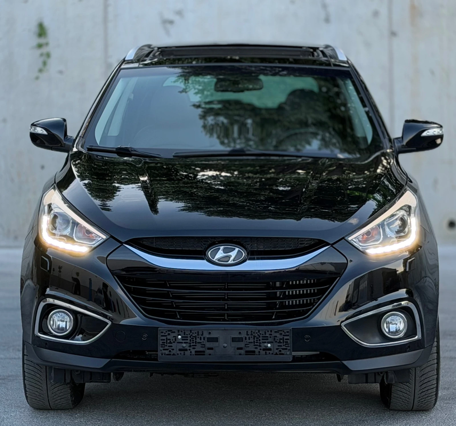Hyundai IX35 2.0CRDi 184кс 4х4 * Автомат* * Камера* * Панорама*, снимка 2 - Автомобили и джипове - 55105690