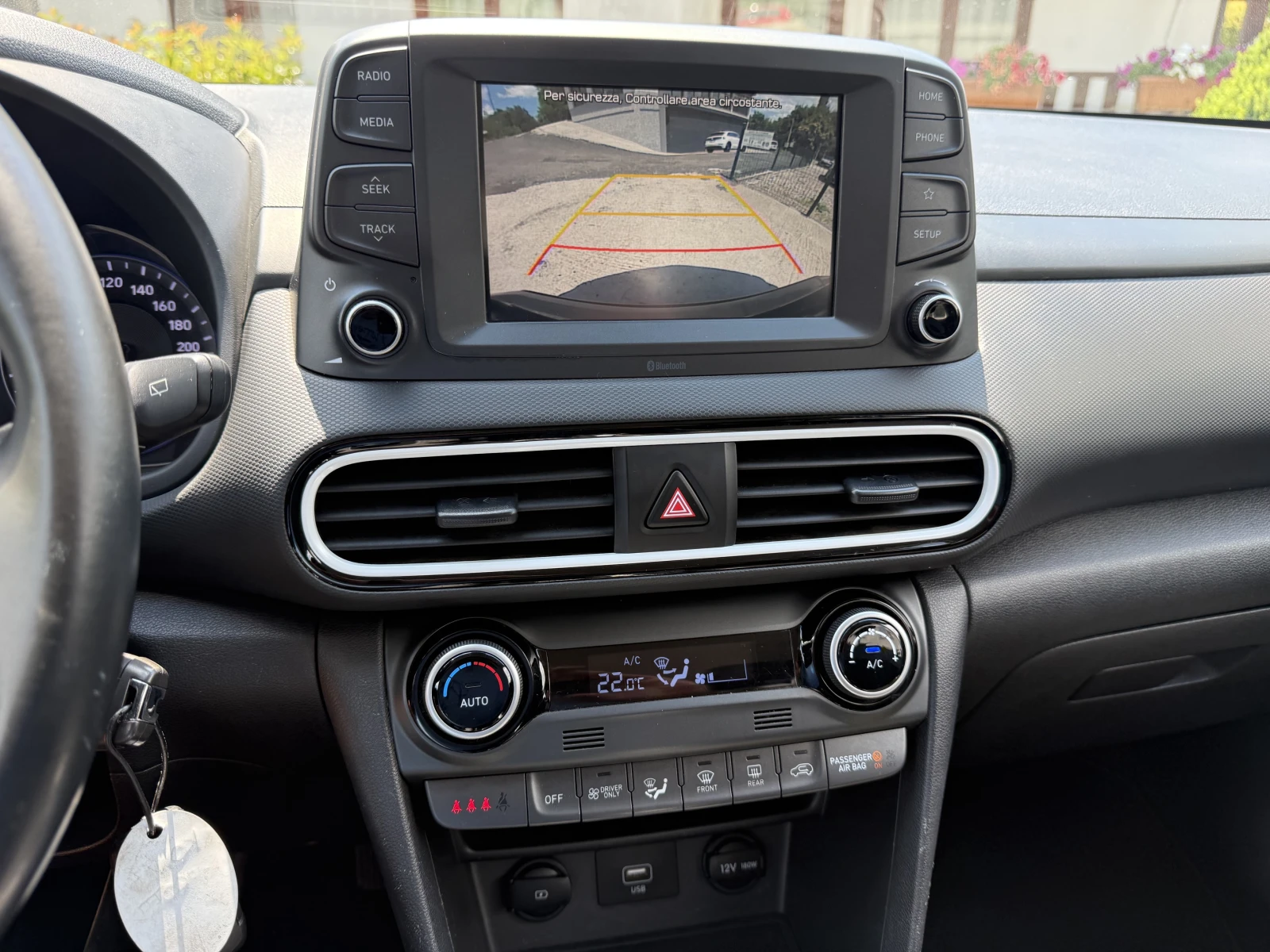 Hyundai Kona 1.6i HYBRID.83000км., снимка 12 - Автомобили и джипове - 55153973