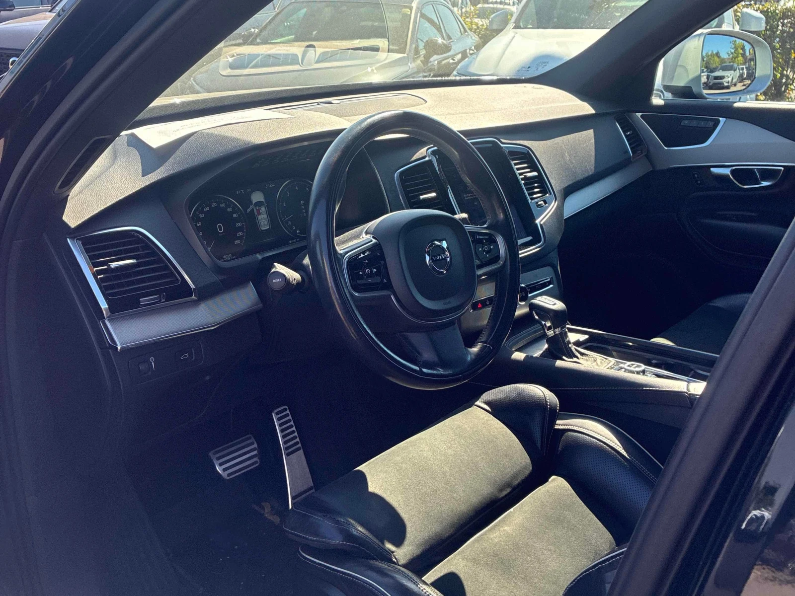 Volvo Xc90  T6 R Design / CARFAX / 360 / АВТОКРЕДИТ, снимка 9 - Автомобили и джипове - 55922883