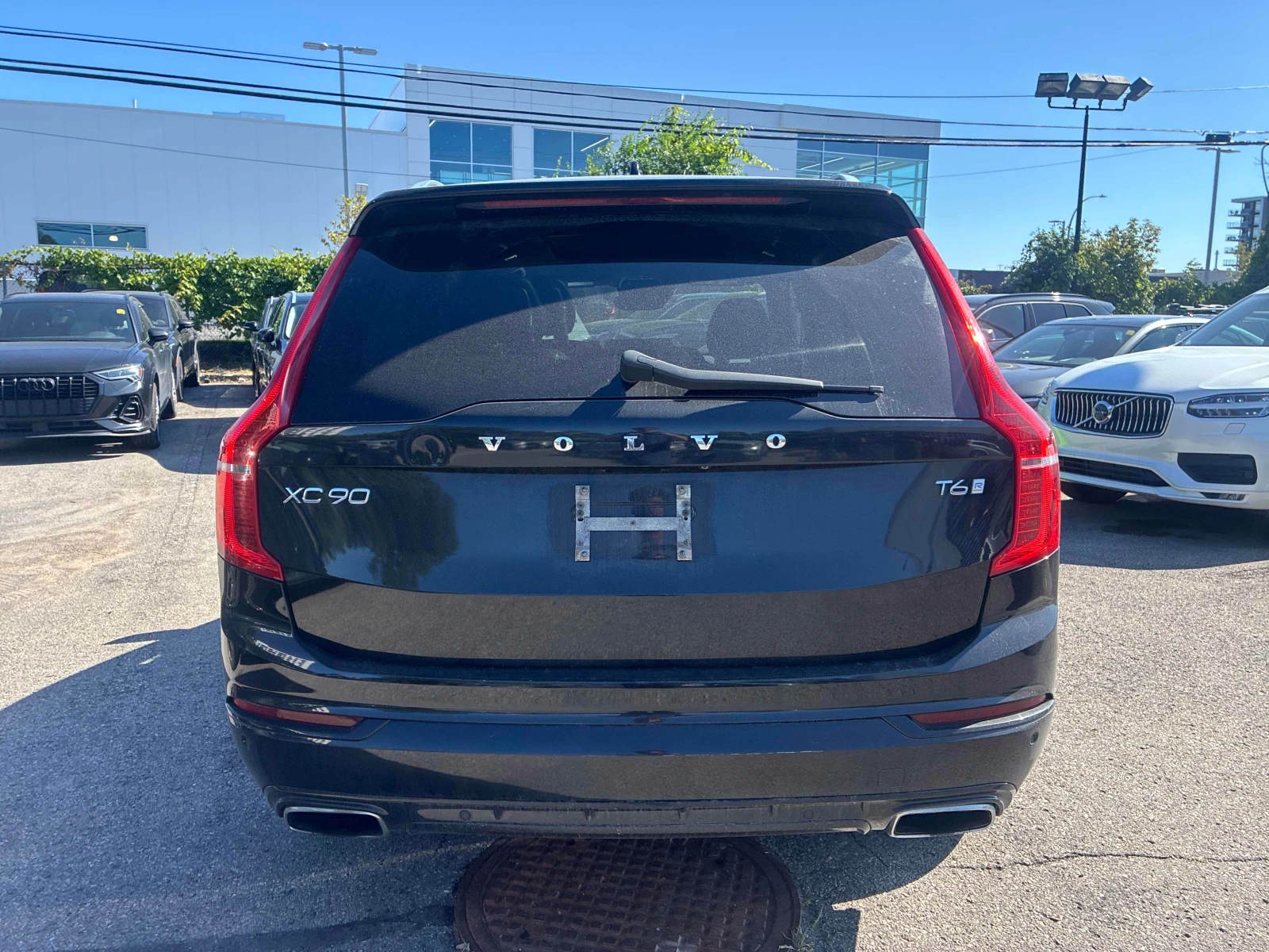 Volvo Xc90  T6 R Design / CARFAX / 360 / АВТОКРЕДИТ, снимка 4 - Автомобили и джипове - 55922883