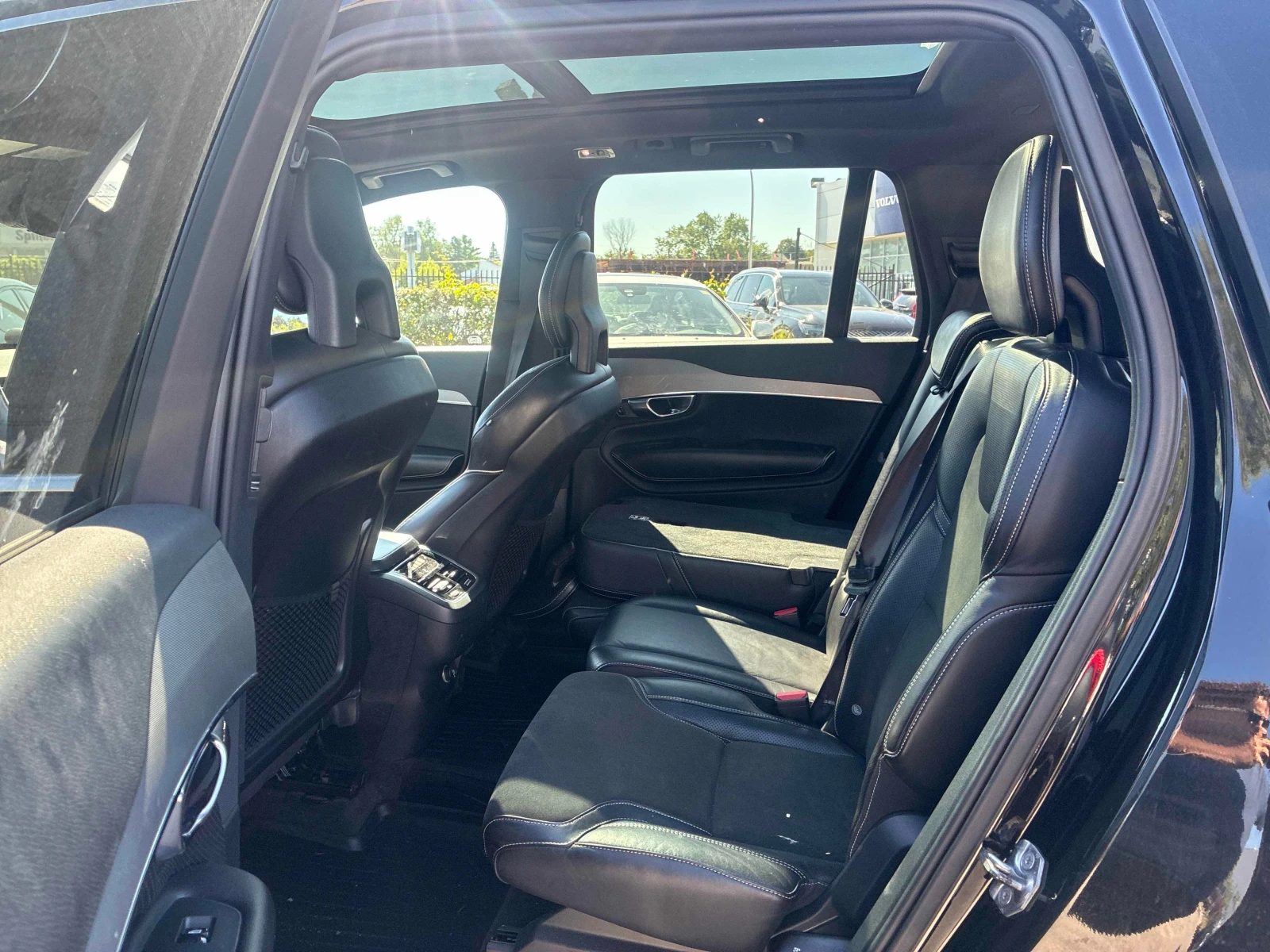Volvo Xc90  T6 R Design / CARFAX / 360 / АВТОКРЕДИТ, снимка 13 - Автомобили и джипове - 55922883