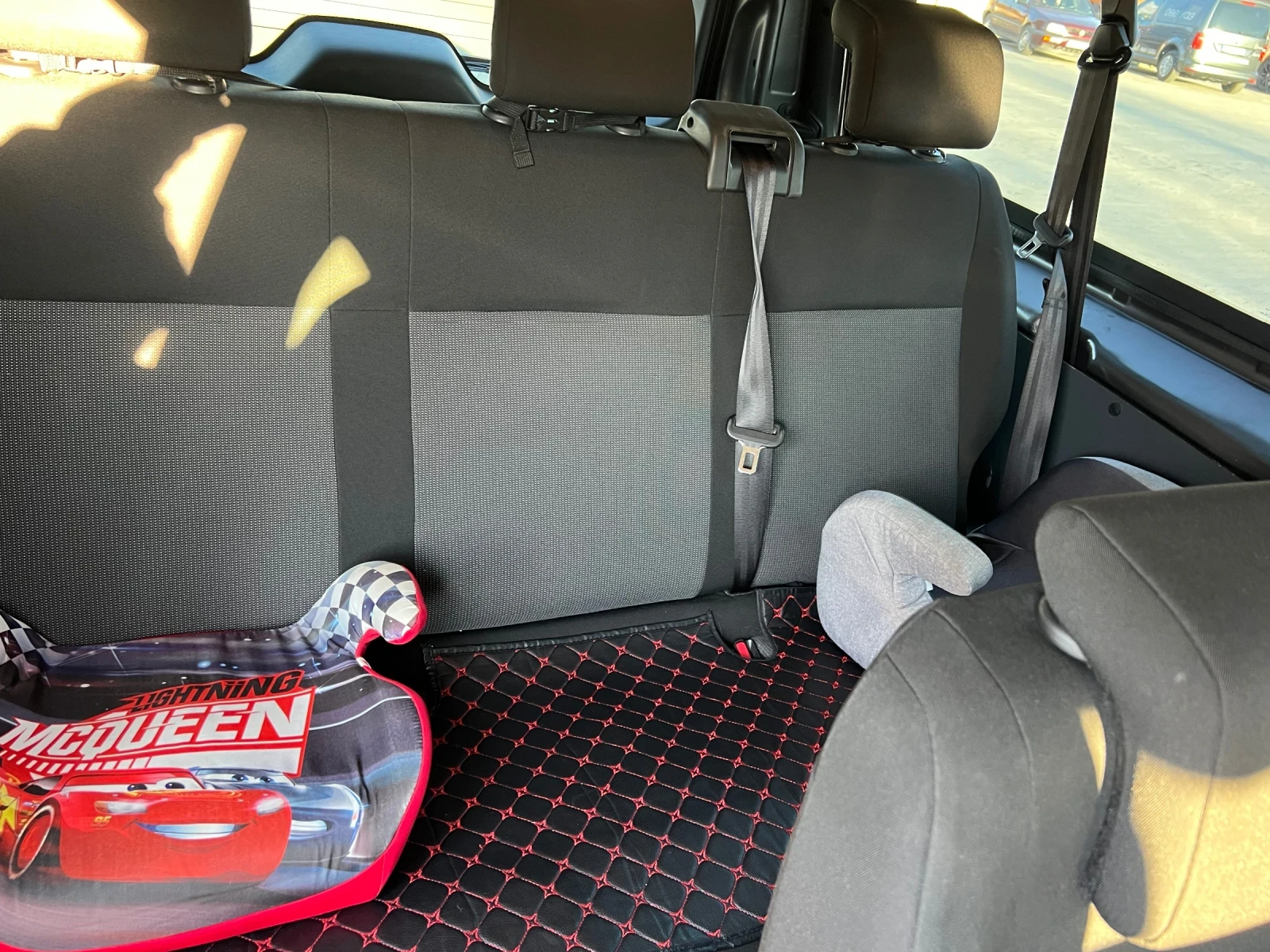 Opel Vivaro, снимка 8 - Бусове и автобуси - 53758131