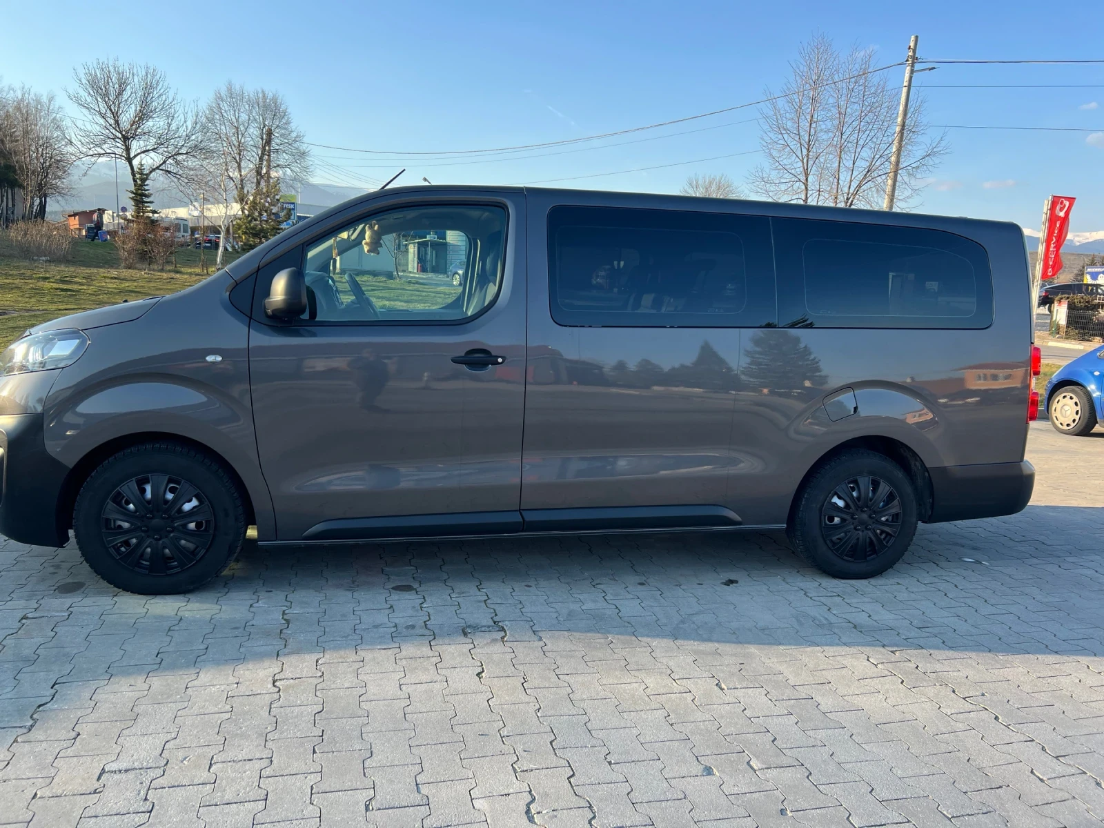 Opel Vivaro, снимка 2 - Бусове и автобуси - 53758131