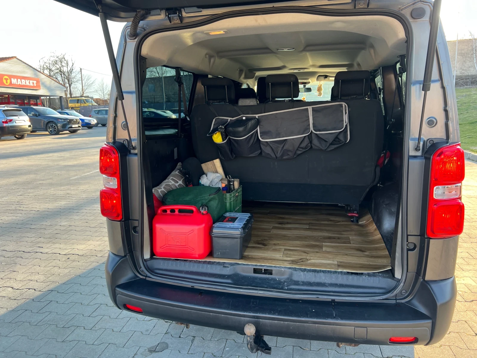 Opel Vivaro, снимка 15 - Бусове и автобуси - 53758131