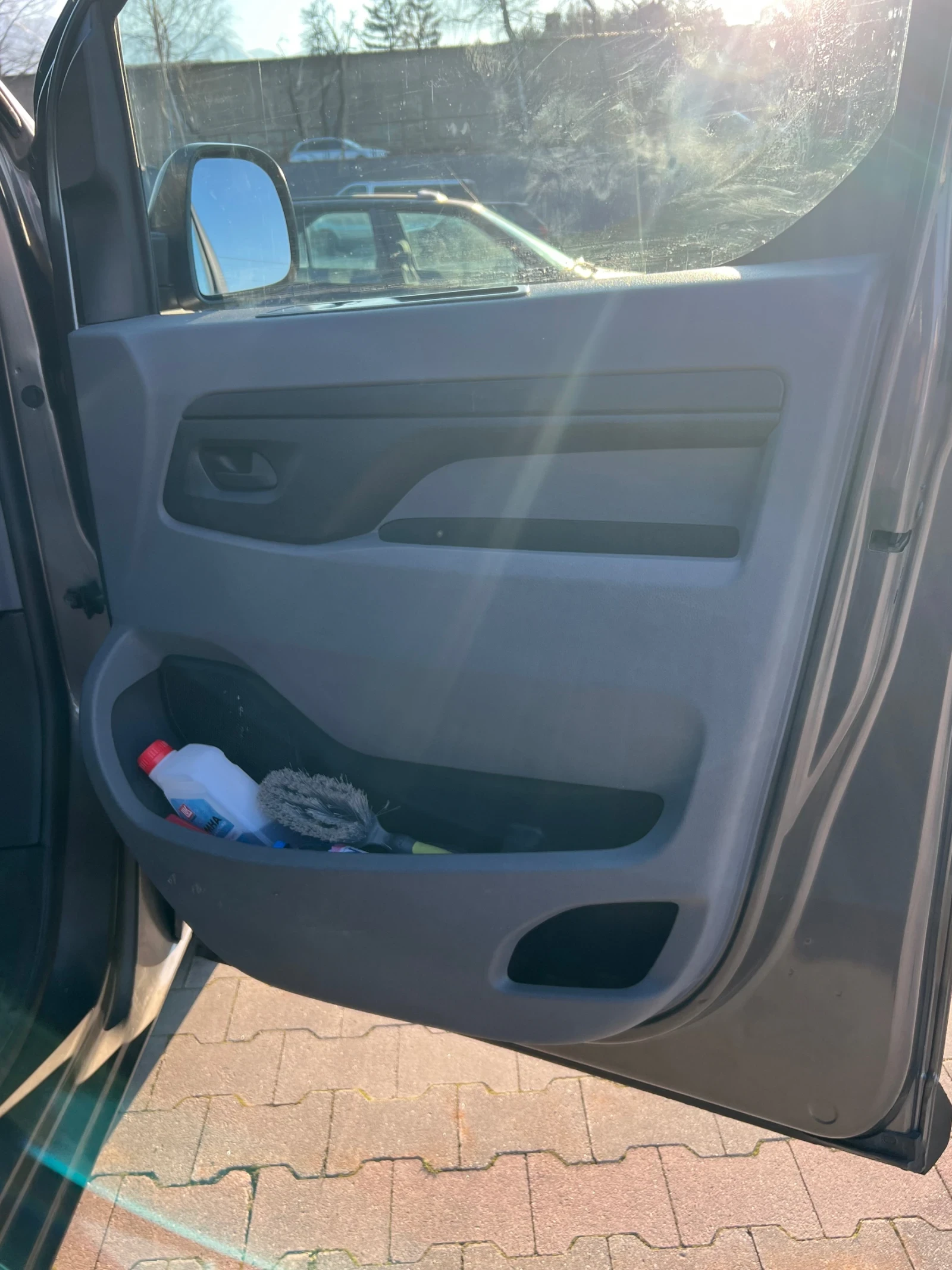 Opel Vivaro, снимка 12 - Бусове и автобуси - 53758131