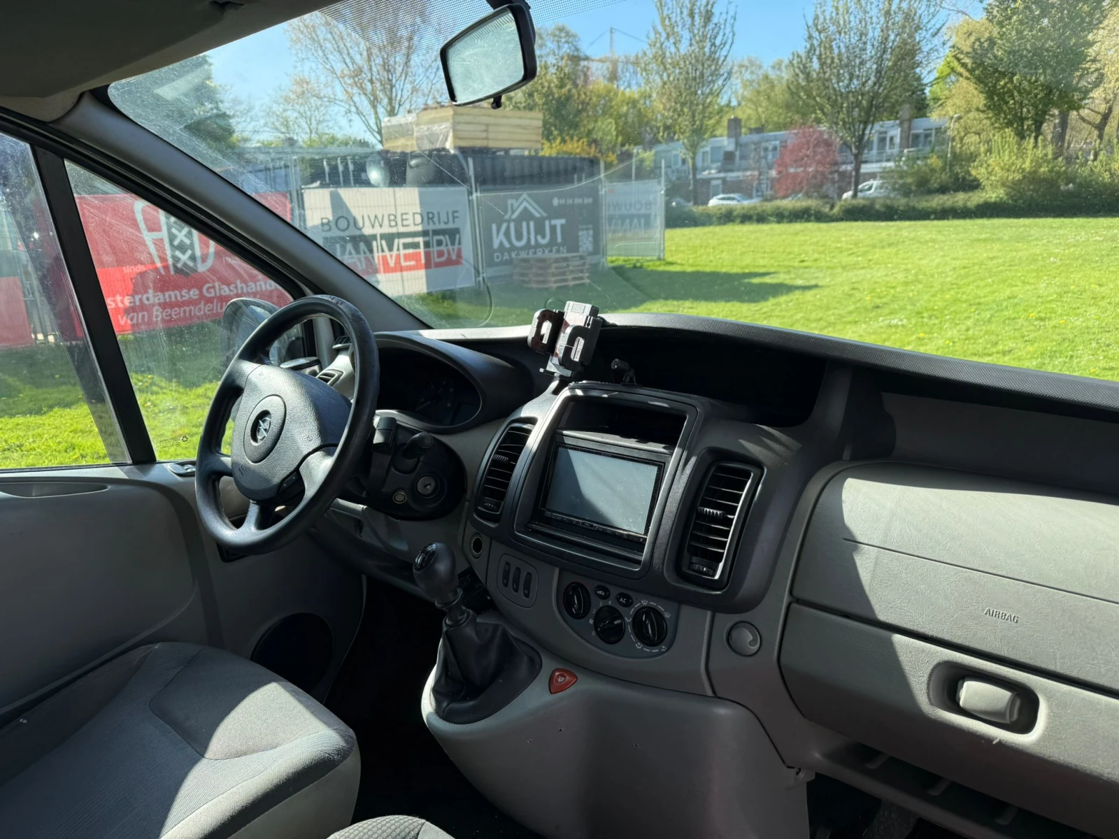 Opel Vivaro, снимка 9 - Бусове и автобуси - 54239450