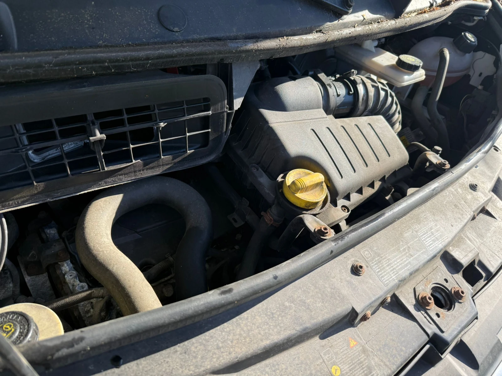 Opel Vivaro, снимка 13 - Бусове и автобуси - 54239450