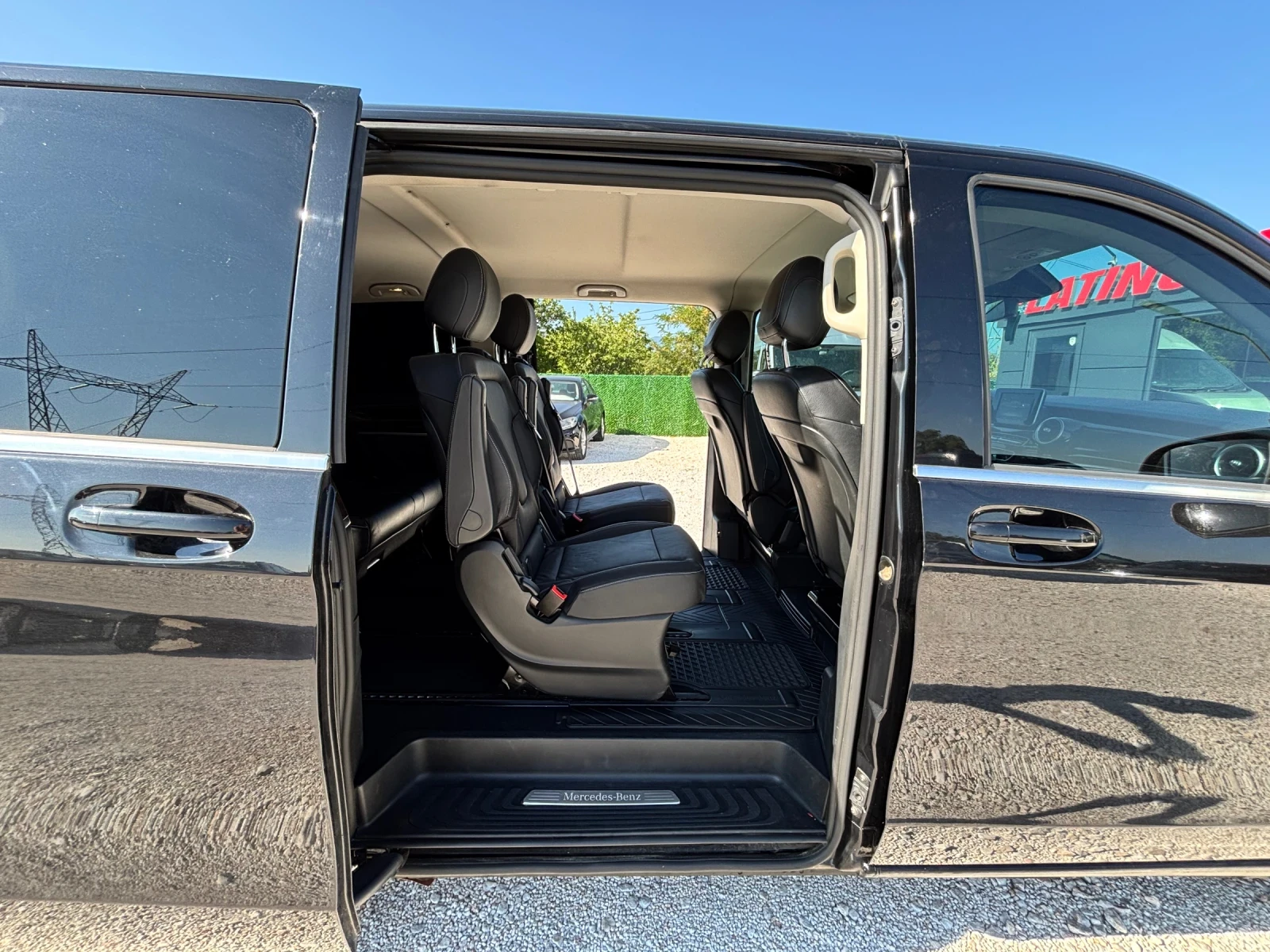 Mercedes-Benz V 220 V220D/BUSINESS CLASS/КОЖА /ПОДГРЕВ/КАМЕРА, снимка 7 - Бусове и автобуси - 55449334