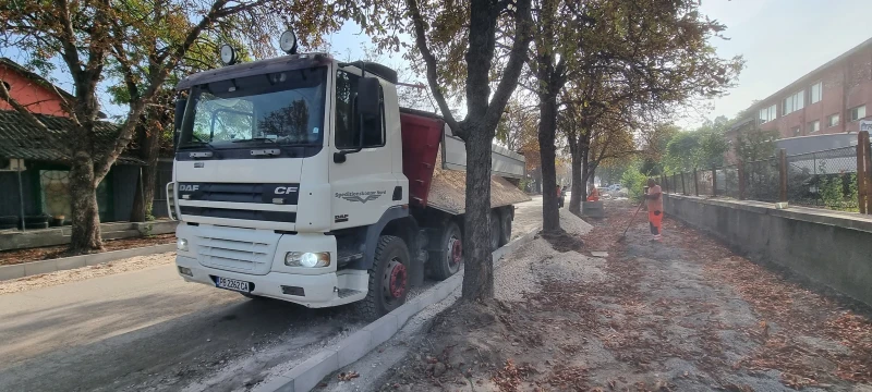 Daf Cf85 Самосвал тристранен, снимка 6 - Камиони - 49548275