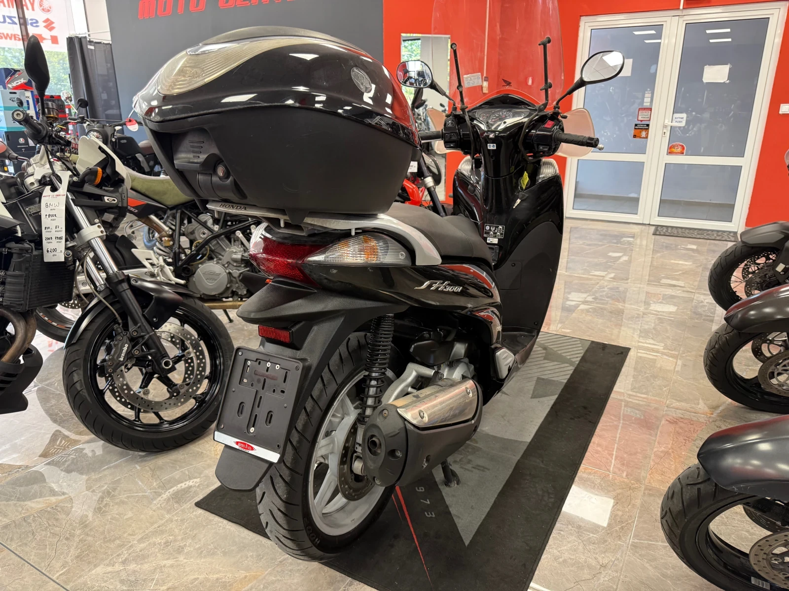 Honda Sh 300I - изображение 5