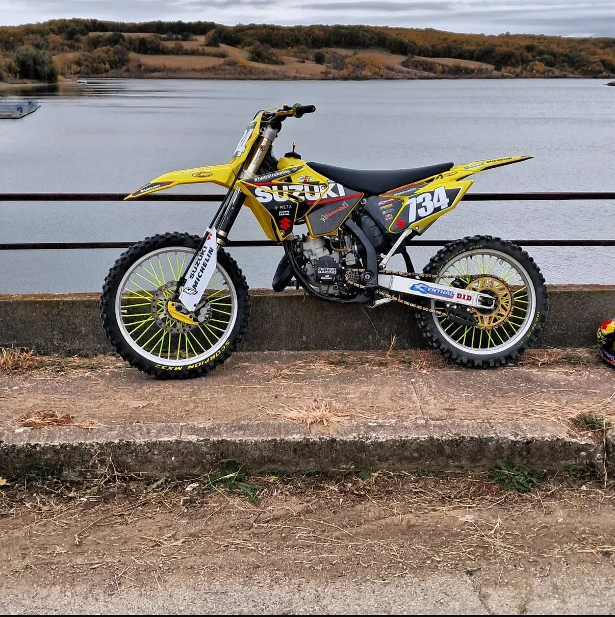 Suzuki Rm | Mobile.bg � ����������� 1