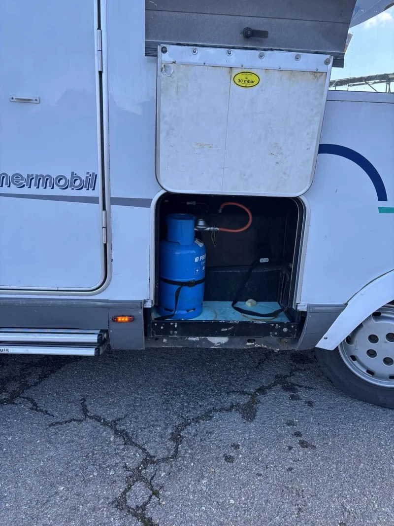 Кемпер HYMER / ERIBA 524, снимка 8 - Каравани и кемпери - 52877666