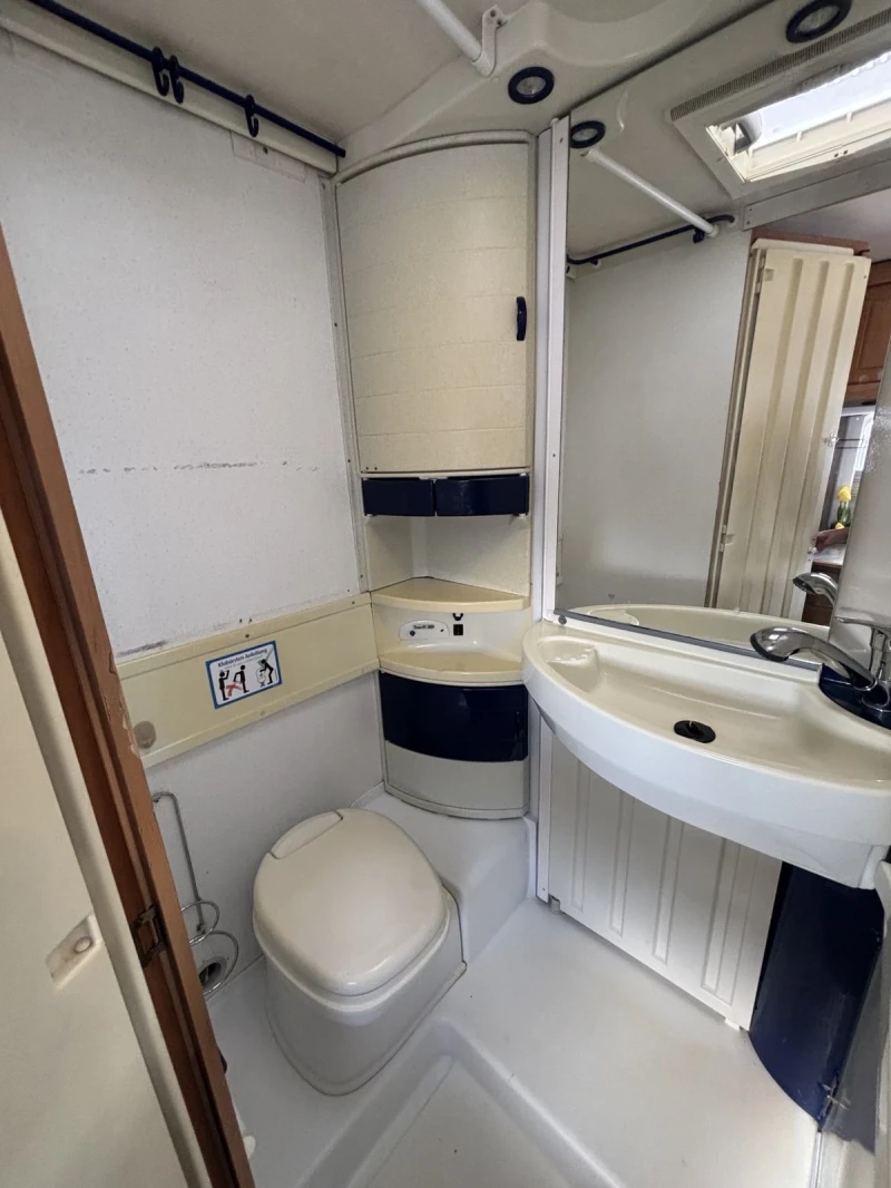 Кемпер HYMER / ERIBA 524, снимка 12 - Каравани и кемпери - 52877666