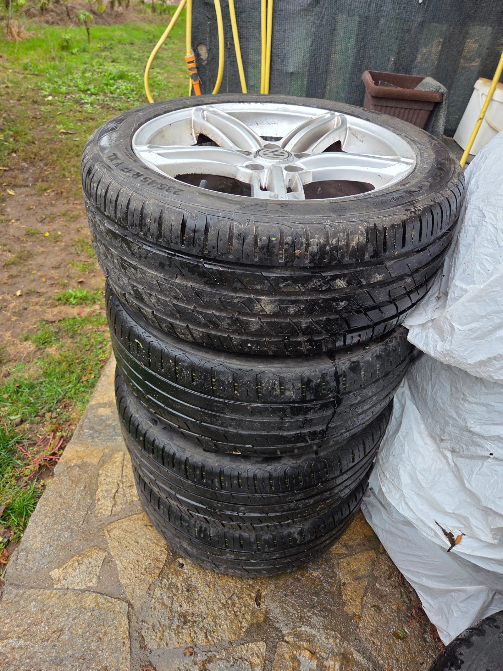    235/45R17  VW | Mobile.bg   2