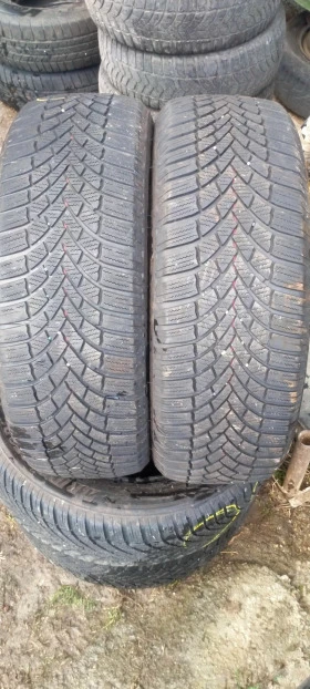 Гуми Зимни 205/60R16, снимка 2 - Гуми и джанти - 44004788