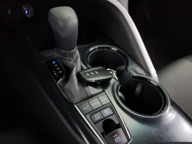 Toyota Camry 2.5 LE HYBRID, снимка 9