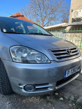 Toyota Avensis verso 2.0d4d, снимка 10