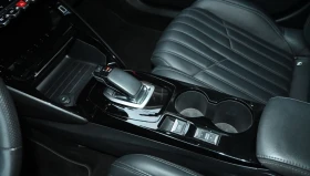 Peugeot 2008 E-GT/136HP/ACC/CARPLAY/KLES/AMBI/CAM/PANO/335v - 43699 лв. - 50760422 | Car24.bg