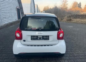 Smart Fortwo ОЧАКВАН ВНОС* EQ* 43 000 KM* NAVI* PANO* 18 KWh* - 16699 лв. - 14855840 | Car24.bg