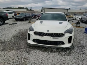 ������ Kia Stinger