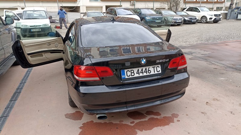 BMW 320, снимка 5 - Автомобили и джипове - 45561165