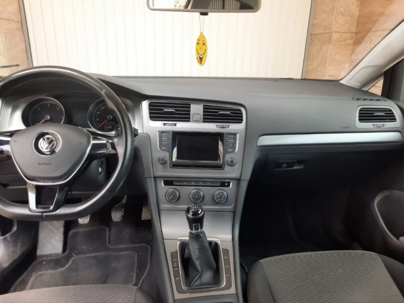 VW Golf 1.6TDI, снимка 14 - Автомобили и джипове - 46948610