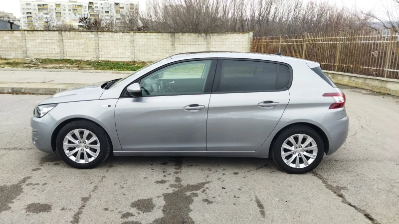 Peugeot 308 1.2i STT Швейцария, снимка 5 - Автомобили и джипове - 48309774