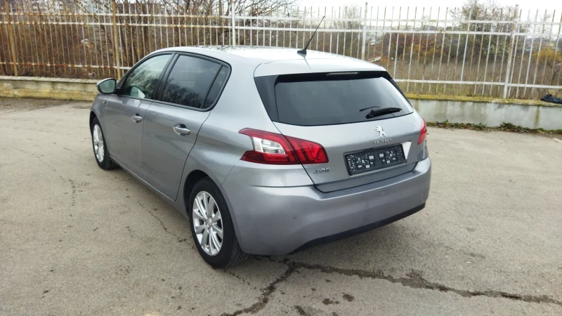 Peugeot 308 1.2i STT Швейцария, снимка 3 - Автомобили и джипове - 48309774