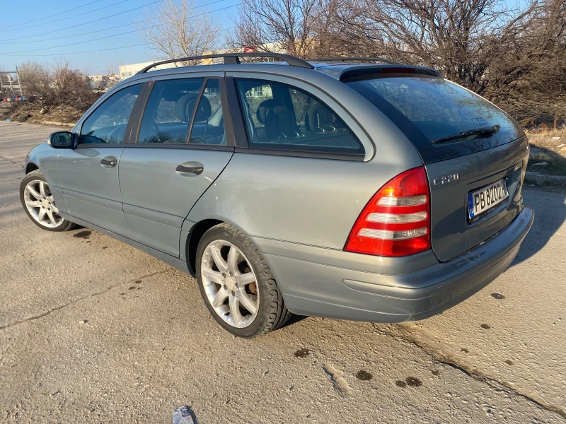 Mercedes-Benz 220, снимка 8 - Автомобили и джипове - 49020023