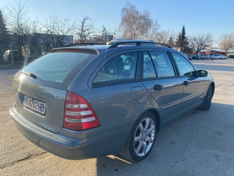 Mercedes-Benz 220, снимка 6 - Автомобили и джипове - 49020023